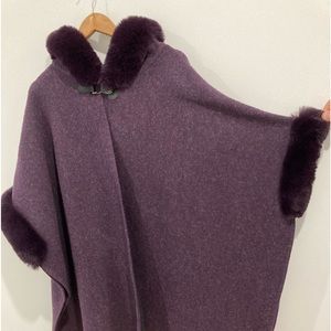 Elegant poncho, shrug, cape